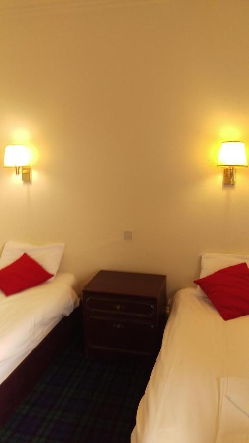 טרון The Anchorage Hotel מראה חיצוני תמונה